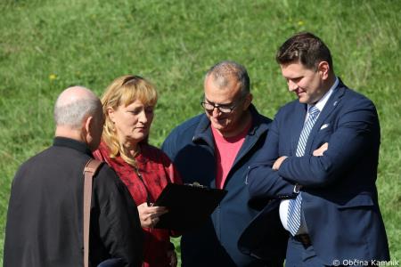 Odprtje odseka prenovljene ceste na motniško Belo (1)